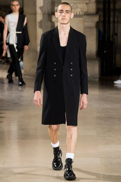Look 27